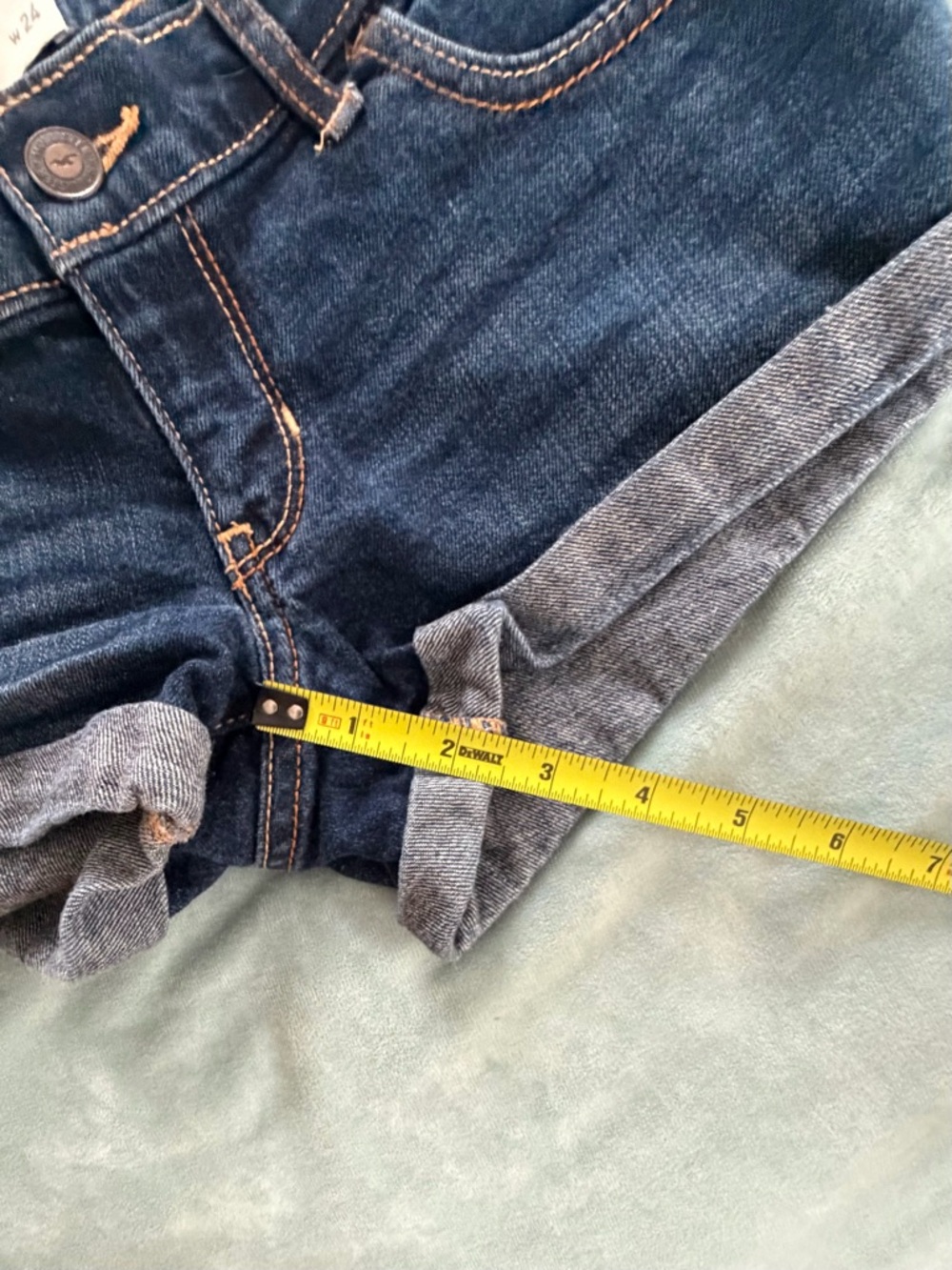 Hollister Dark Blue Denim Roll-Cuff Jean Shorts Size 0 / Waist 24 - Picture 6 of 6